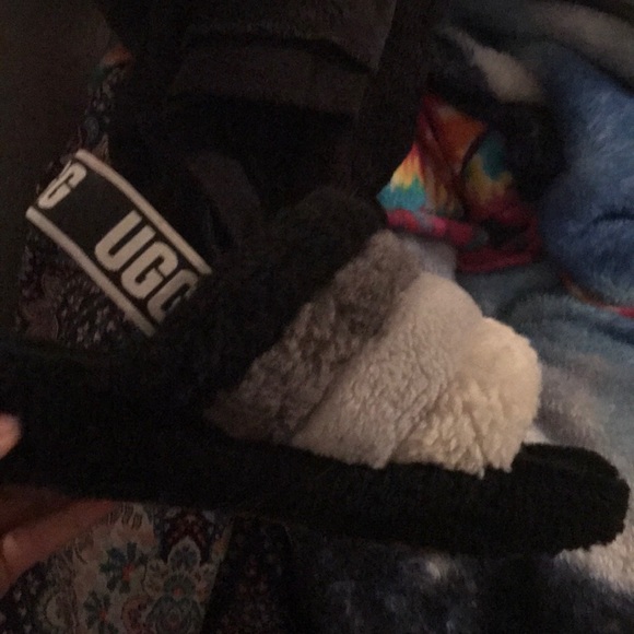 UGG Shoes - Fluff yeah slide